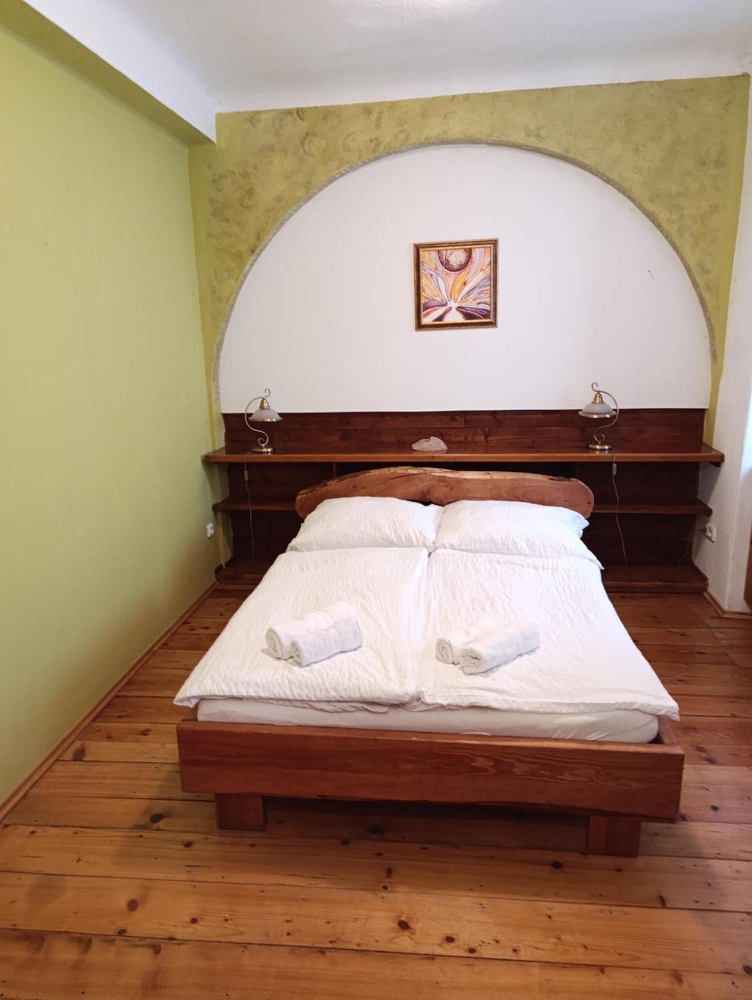 Penzion Avalon Valtice Hotel Ngoại thất bức ảnh